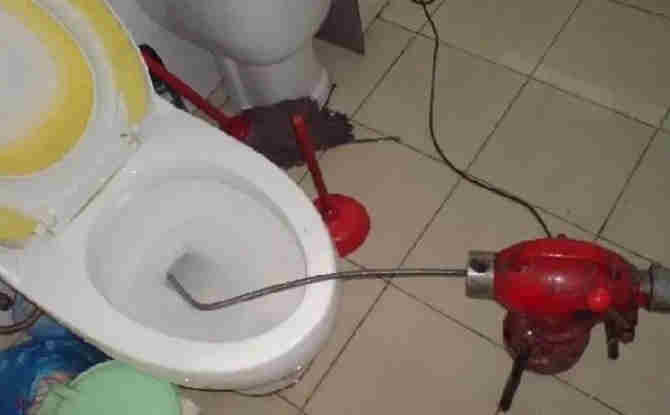 双桥马桶通下水